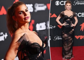 Jessica Simpson is all wrapped up in sheer tulle gown on VMAs red carpet