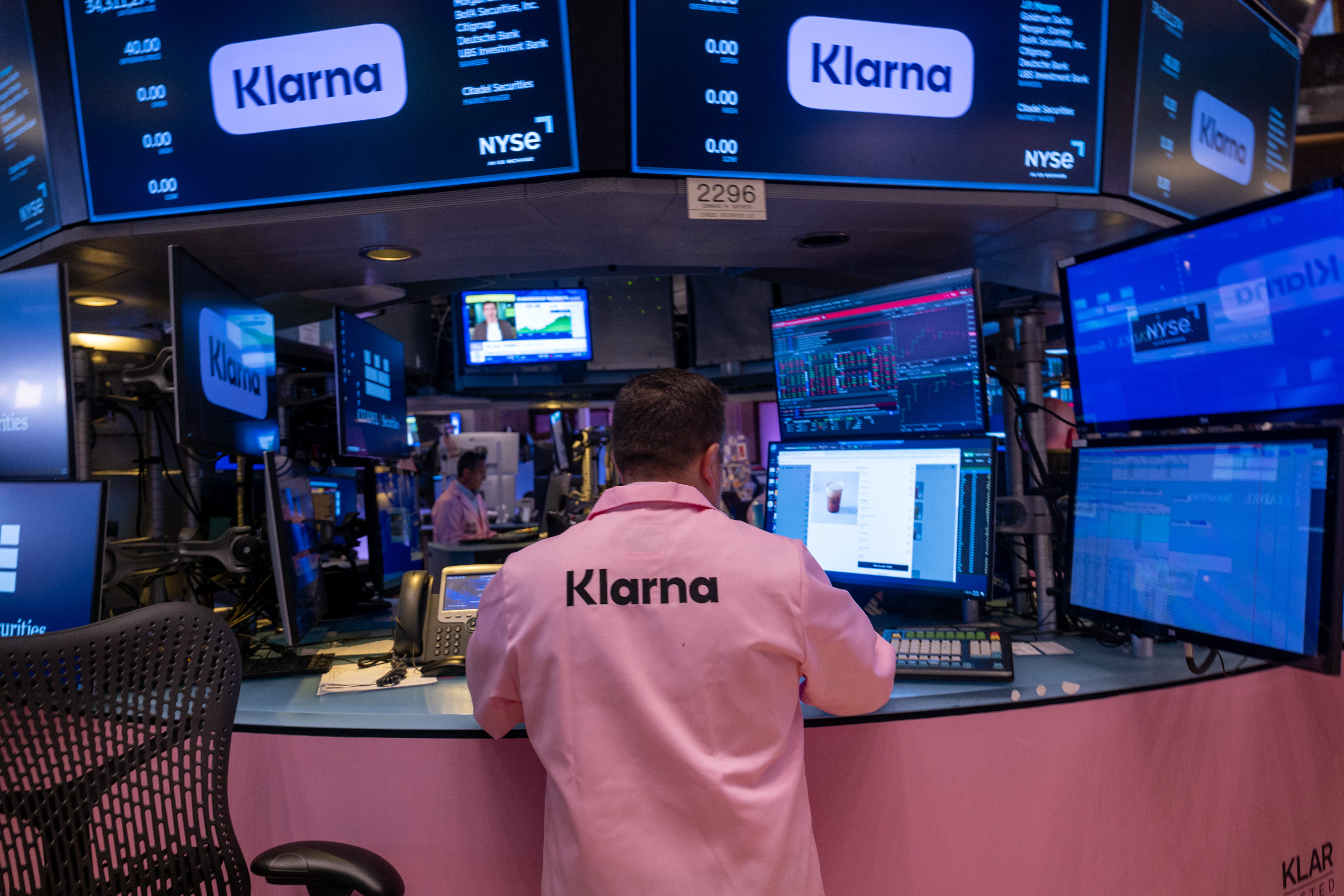 Klarna ticker displayed on a screen at the New York Stock Exchange