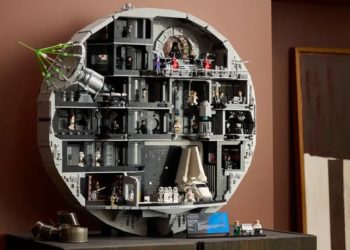 LEGO Unveils Most Expensive Set Yet, the Star Wars UCS Death Star Diorama