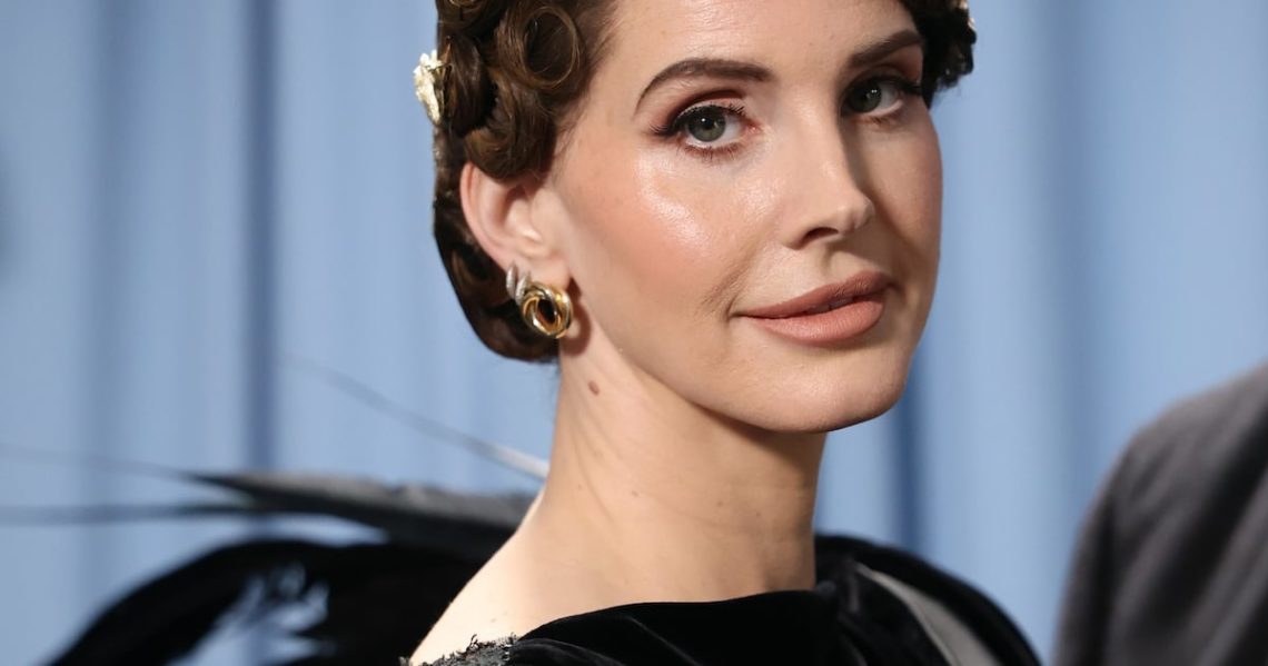 Lana Del Rey Says Her ‘Nose Job’ Is All Syringe, No Scalpel