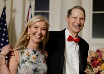 Lawsuit: Children of LGTBQ+ Advocate Sen. Ron Wyden Allegedly Drove Assistant to Suicide with Homophobic Taunts