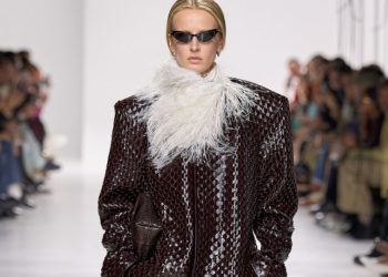 Louise Trotter’s Debut Bottega Veneta SS26 Collection Breathes New Air Into the Heritage House