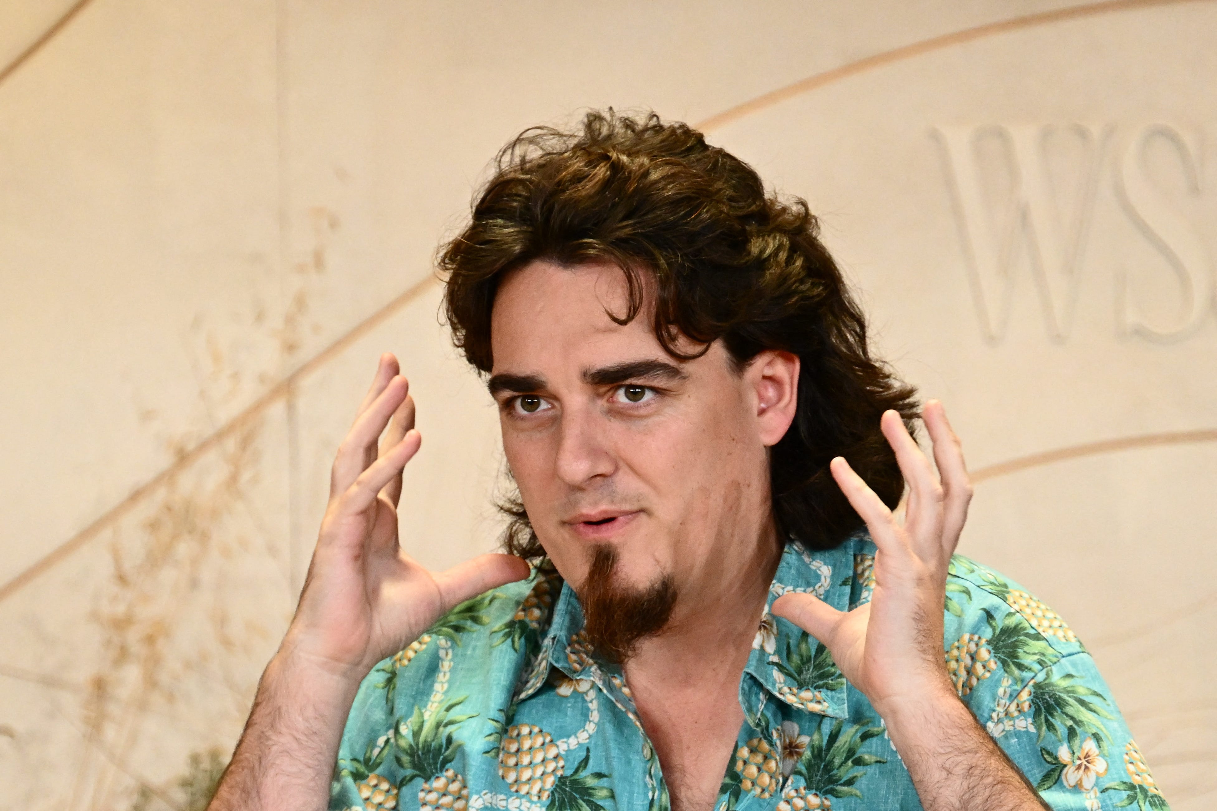 Palmer Luckey speaking at an event.