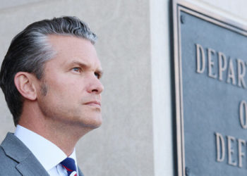 Pete Hegseth Orders Hundreds of U.S. Military Leaders to Gather on Short Notice at Marine Base in Virginia