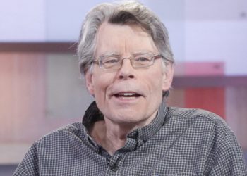 Stephen King Apologizes After Claiming Charlie Kirk “Advocated Stoning Gays To Death”