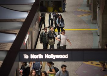 Tap-to-exit program returning to LA Metro’s North Hollywood station