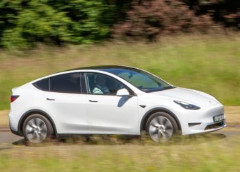 Tesla Bros Attempt Coast-to-Coast Trip in Self-Driving Mode, Crash Right Away