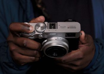 The 2 Best Point-and-Shoot Cameras That Don’t Cost a Fortune