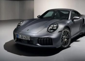 The Hybrid Porsche 911 Turbo S Is a New Kind of Fast