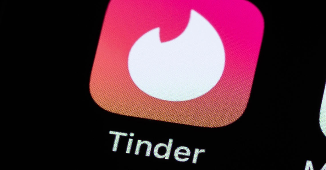 This Type of Person Scores the Most Hookups on Tinder, Study Finds