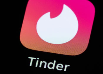 This Type of Person Scores the Most Hookups on Tinder, Study Finds