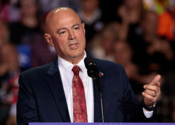 Trump-Supporting Muslim Mayor Halts English/Arabic Police Department Patch