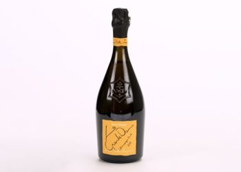 Unboxing: The Veuve Clicquot La Grande Dame  2018 Limited Edition by Simon Porte Jacquemus