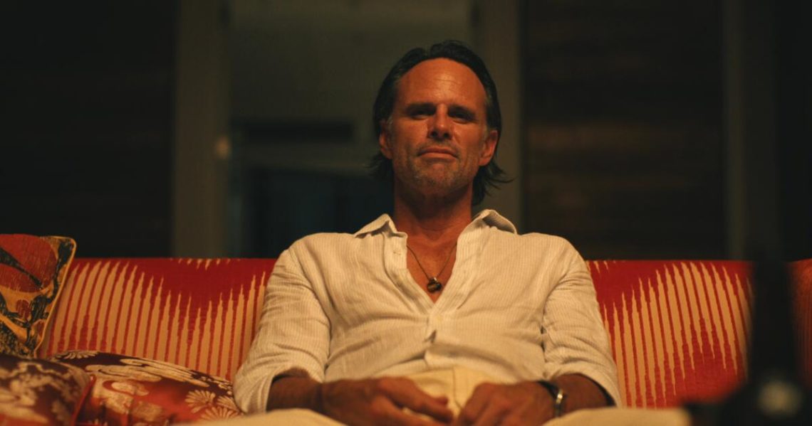 Walton Goggins is bullish about Pete Davidson’s prediction of inevitable public backlash