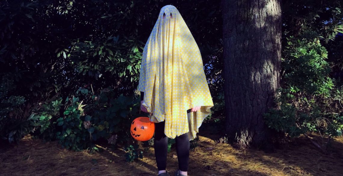 10 Last-Minute DIY Halloween Costumes That Don’t Totally Suck