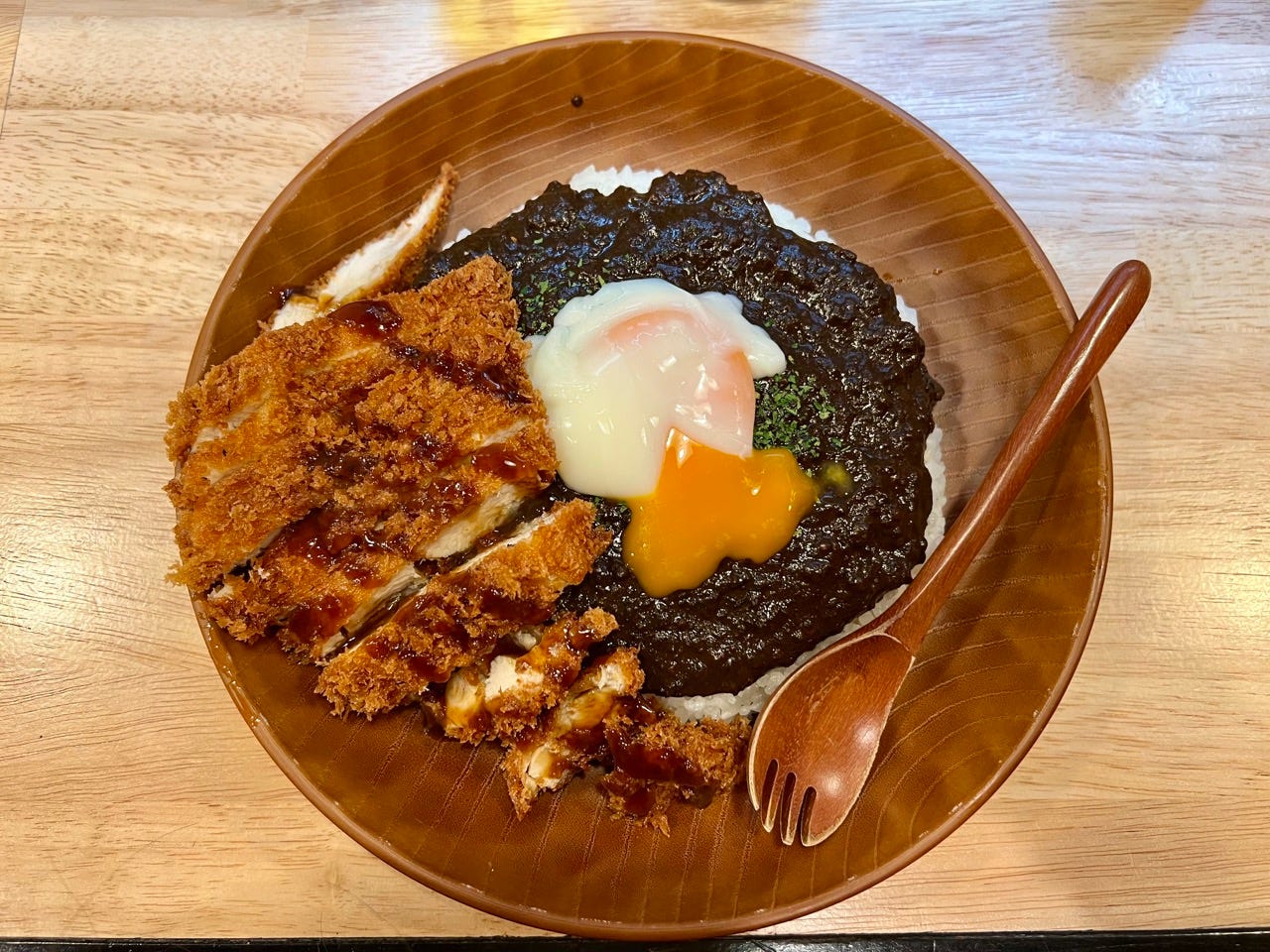 Chicken katsu curry with rice and egg