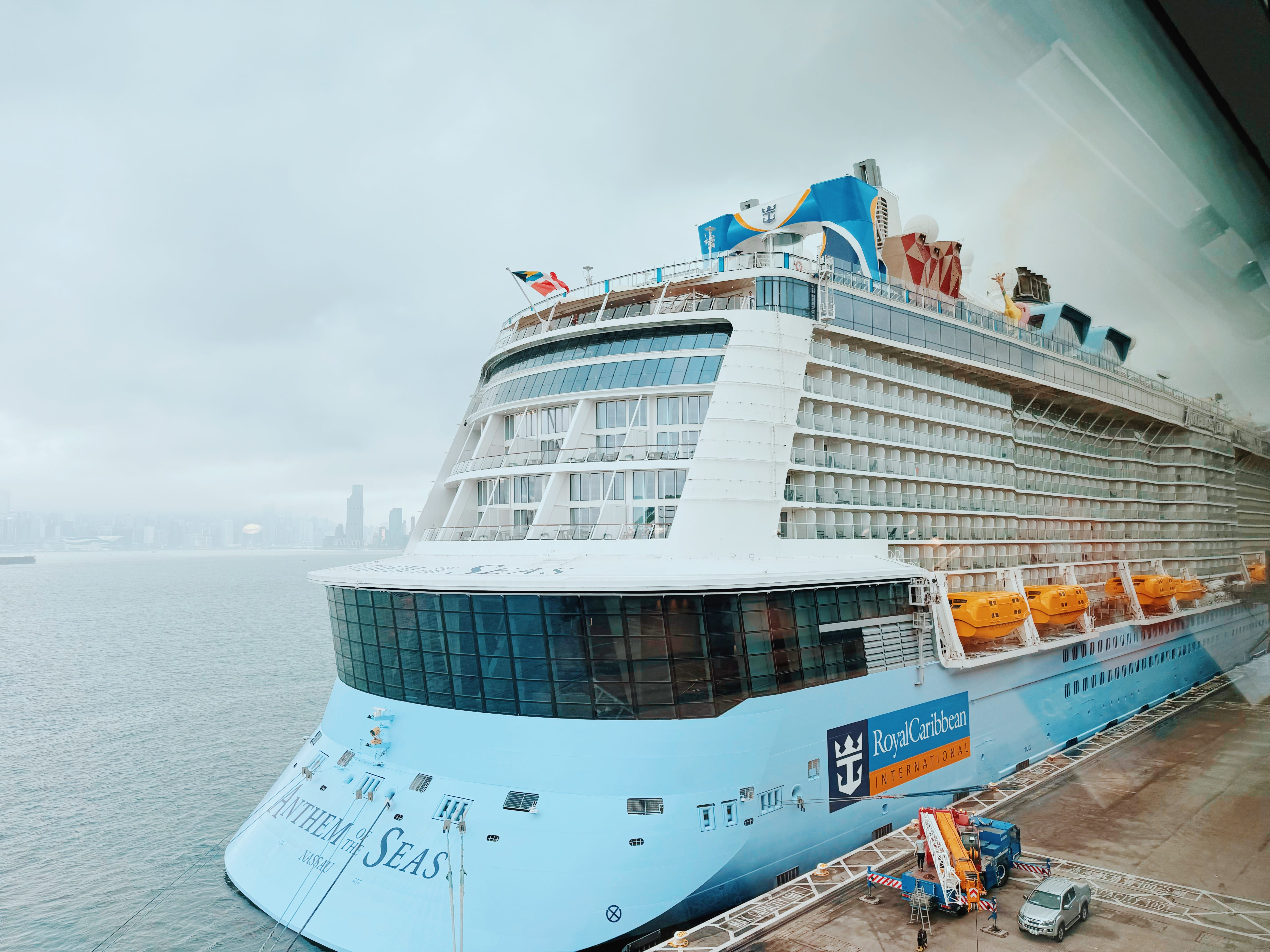 Cruise ship