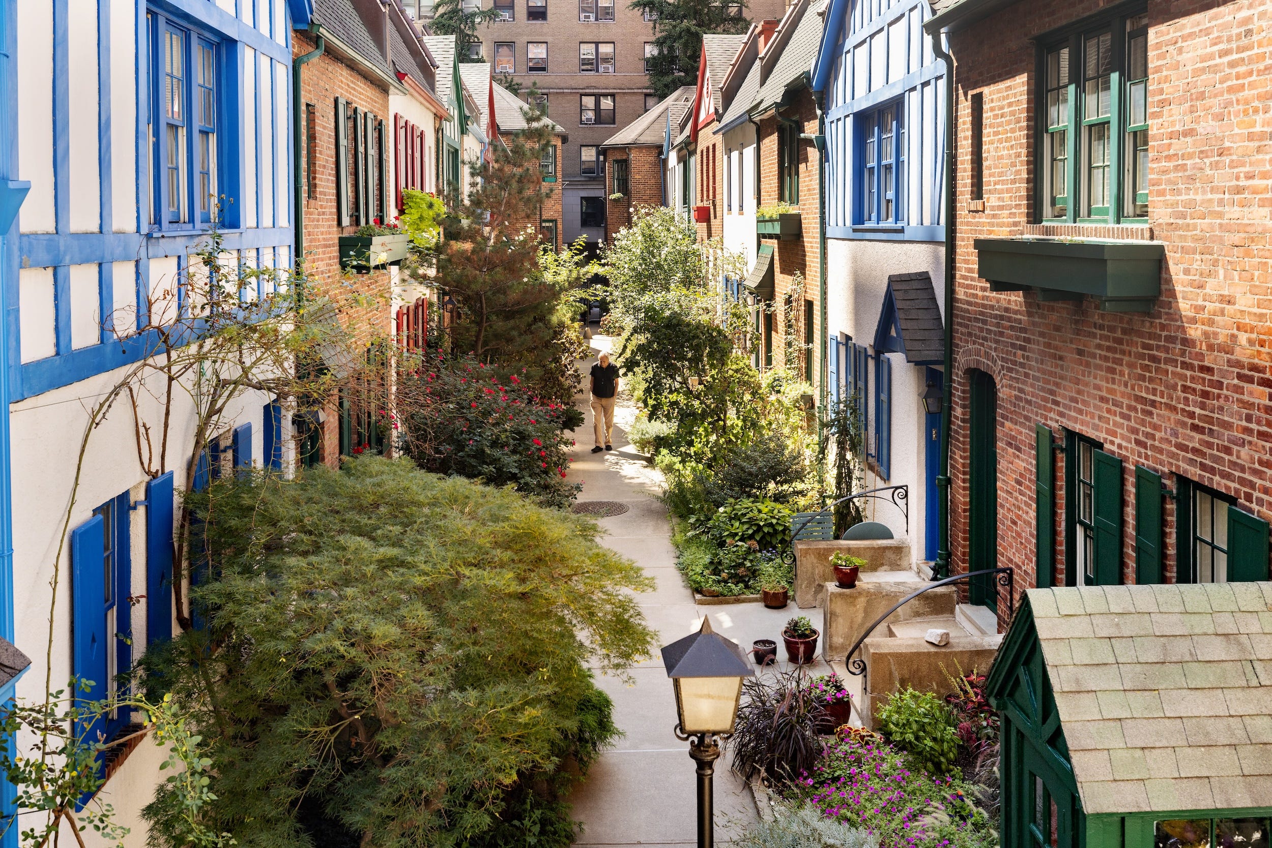 A secluded neighborhood in New York City.