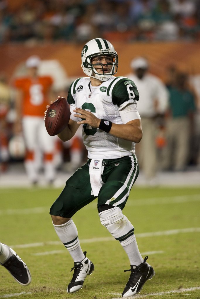 New York Jets quarterback Mark Sanchez (6) looks for a receiver.