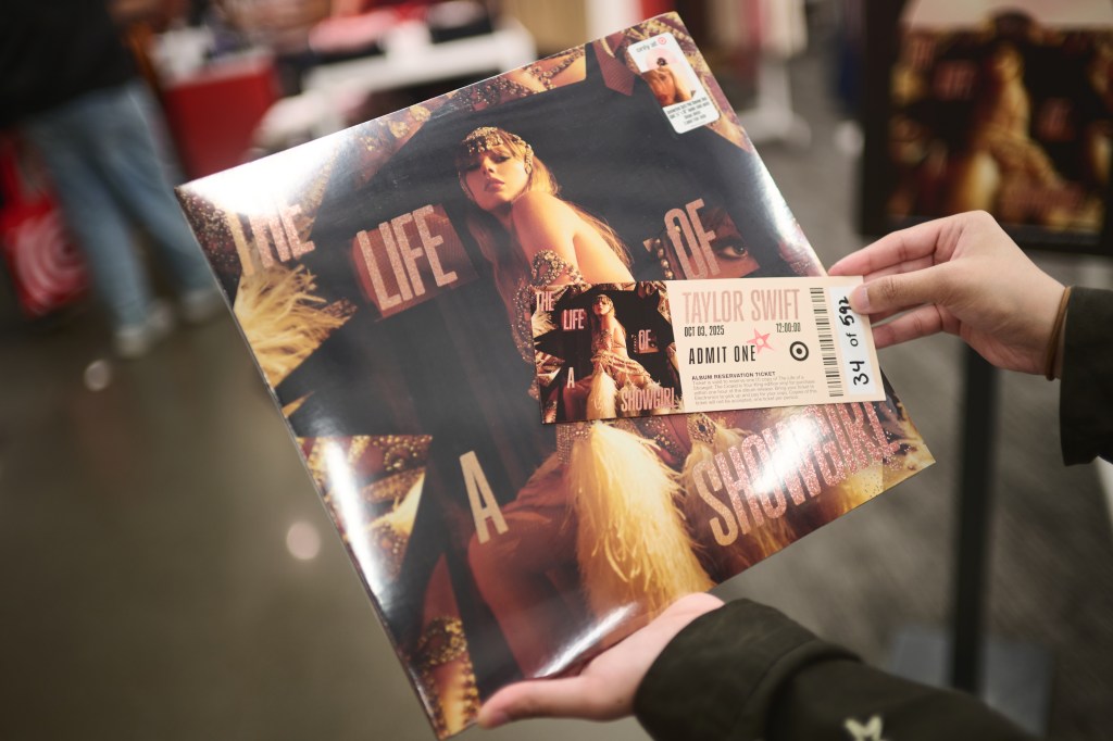 ‘The Life Of A Showgirl’ Sets Second-Best Record For First-Day Album Sales; Taylor Swift Announces 8 Acoustic Bonus Tracks