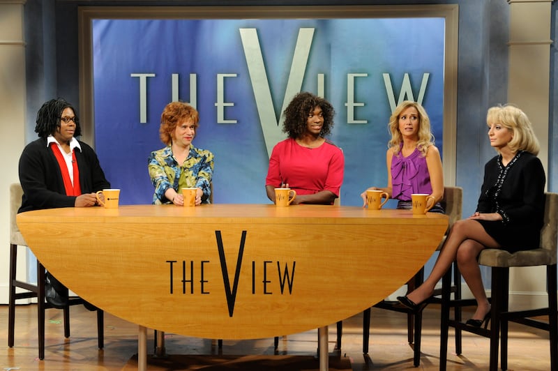 enan Thompson as Whoopi Goldberg, Fred Armisen as Joy Behar, Jay Pharoah as Sherri Shepherd, Emma Stone, Kristen Wiig as Elizabeth Hasselbeck, Abby Elliott as Barbara Walters during "The View" sketch