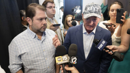 Arizona Republicans pressure state's Democratic US senators on shutdown votes