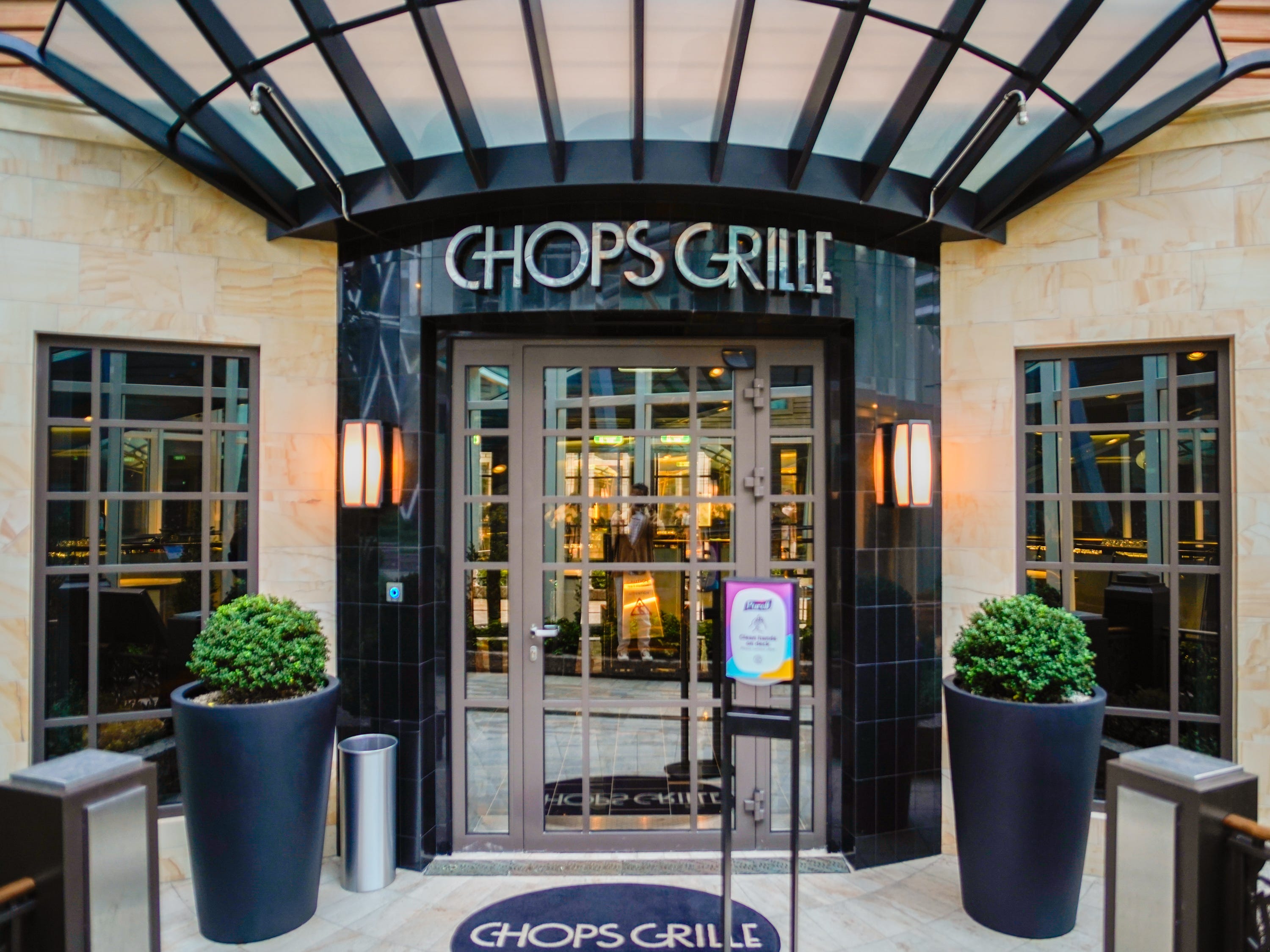 The entrance to Chops grille