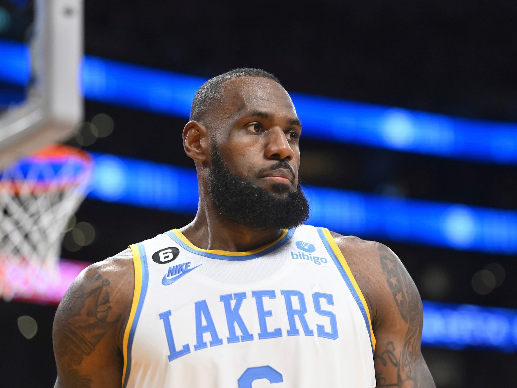 LeBron James looks from underneath the basket during a Lakers game.