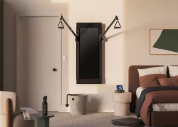 Scouted: Lift Heavier and Perfect Your Form With This Wall-Mounted Home Gym System