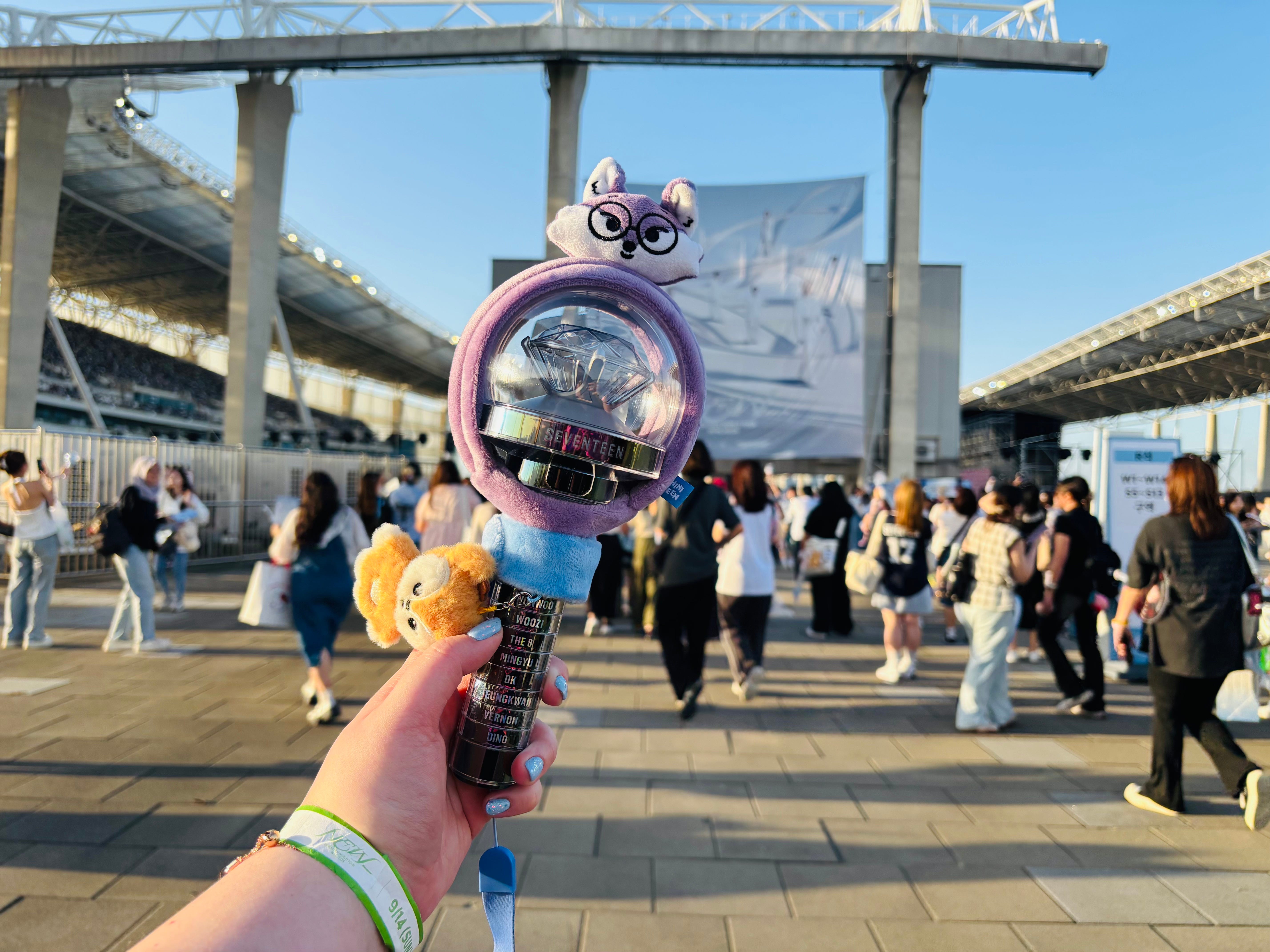 A picture of a SVT light stick held up at the Incheon Asiad Stadium.