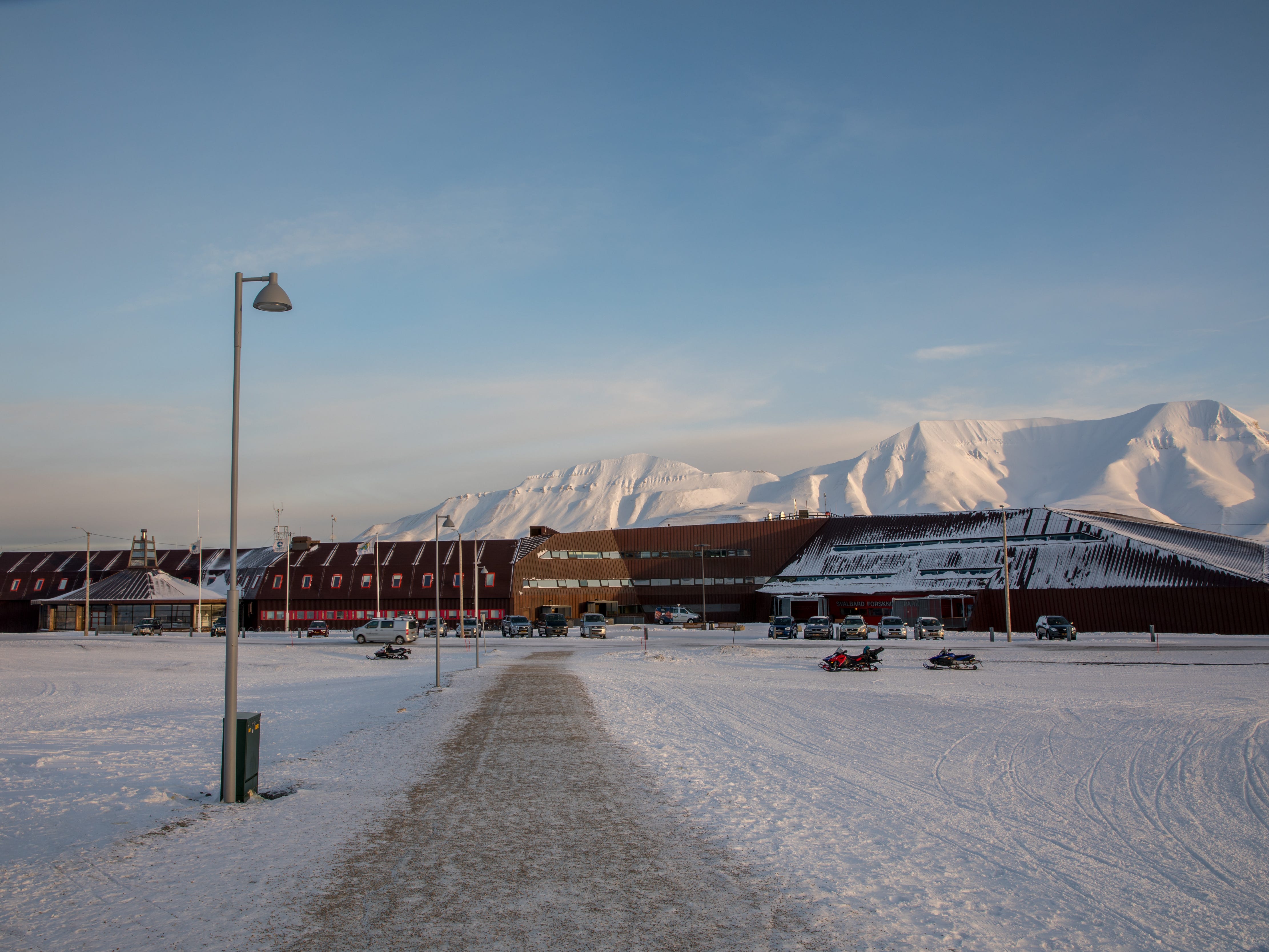 longyearbyen university