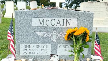 Arizona political icon John McCain honored, fondly remembered 7 years after his death