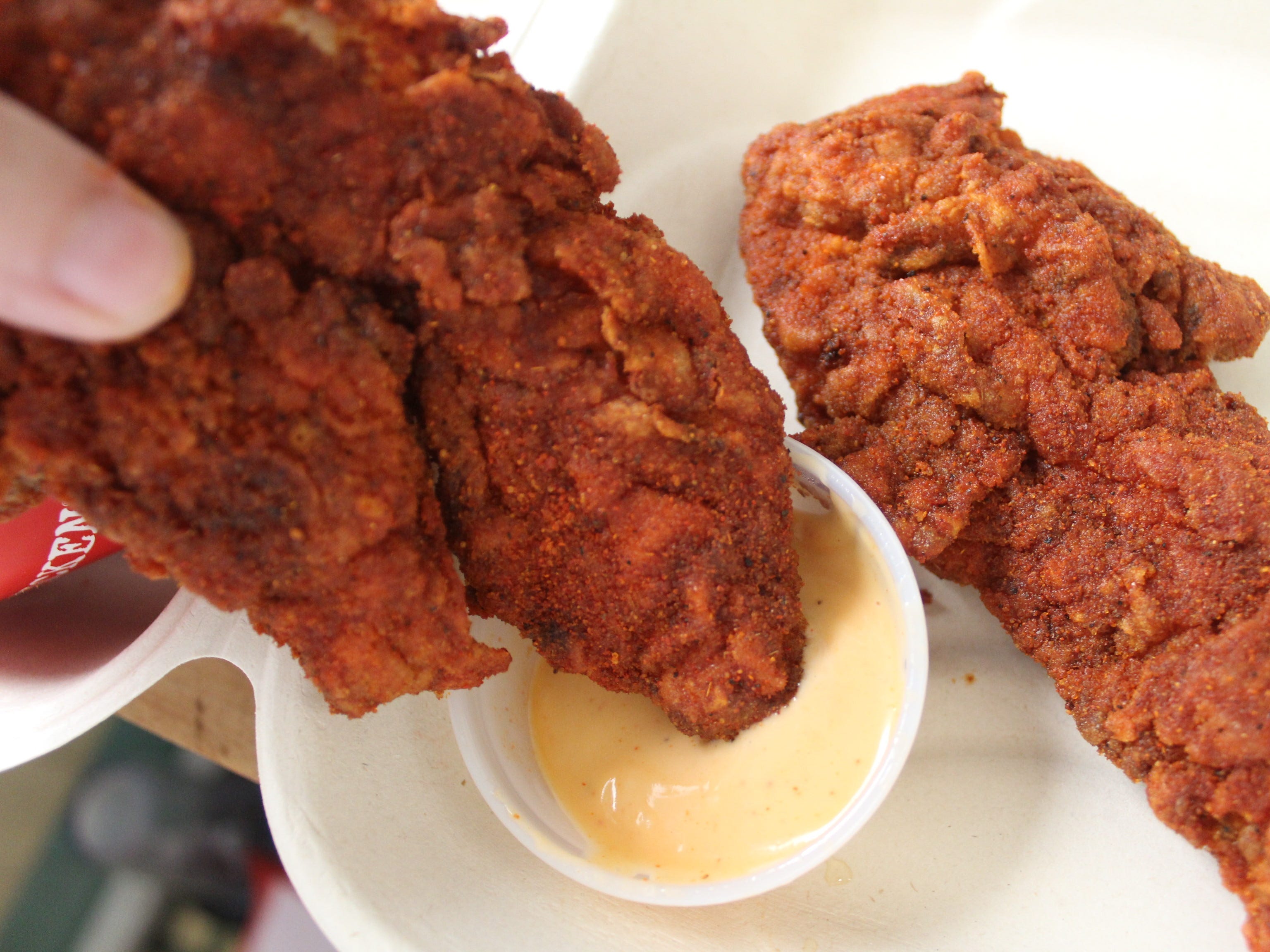 daves hot chicken hot chicken tenders