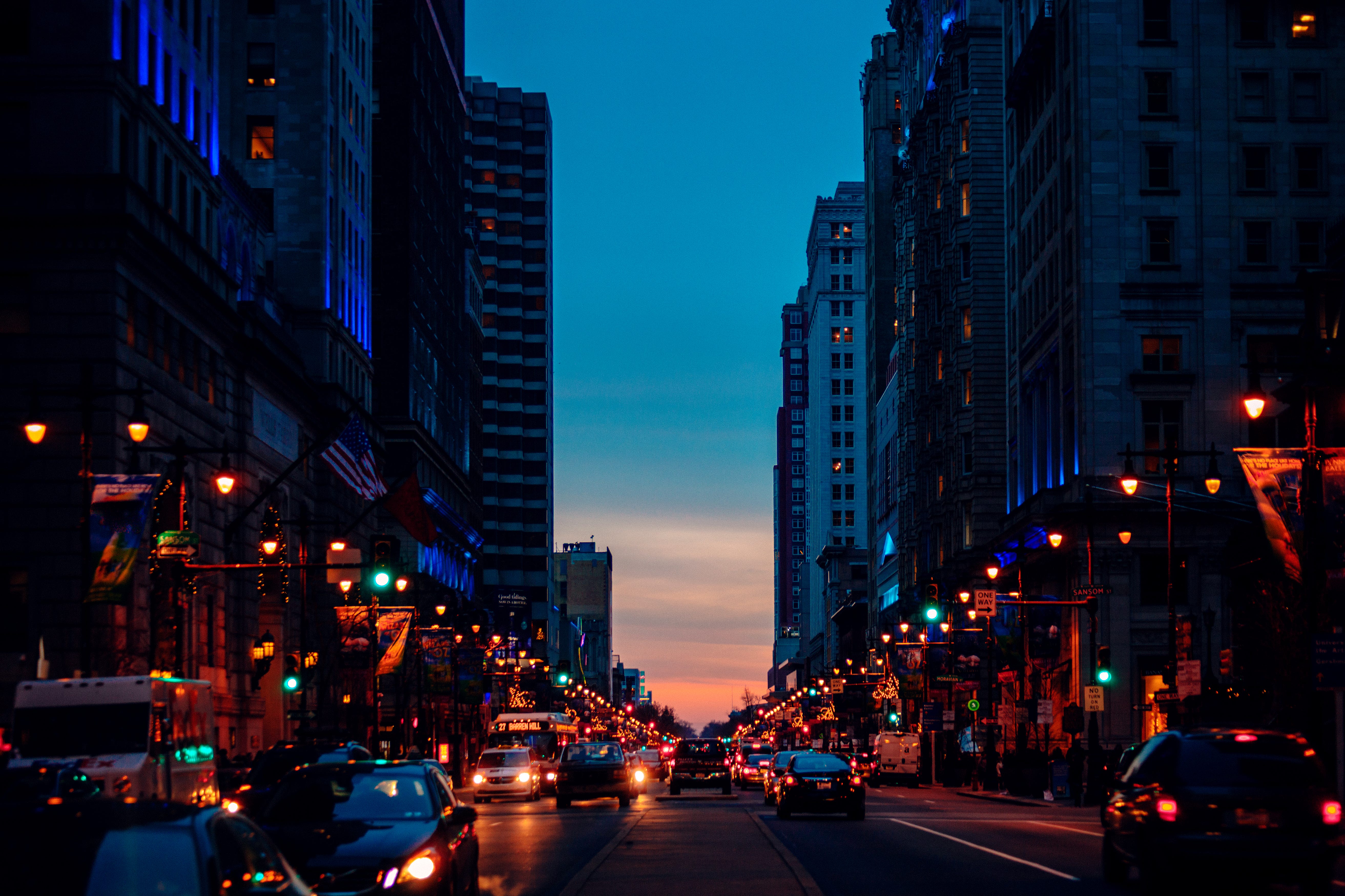 Philadelphia at night, cars driving