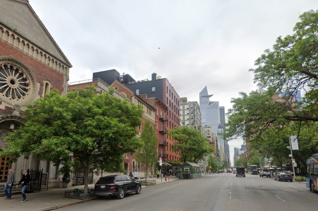 West 21st Street and 10th Avenue. Two kids, 2 and 7, slapped by deranged attacker in broad daylight violence in Hudson Yards.
