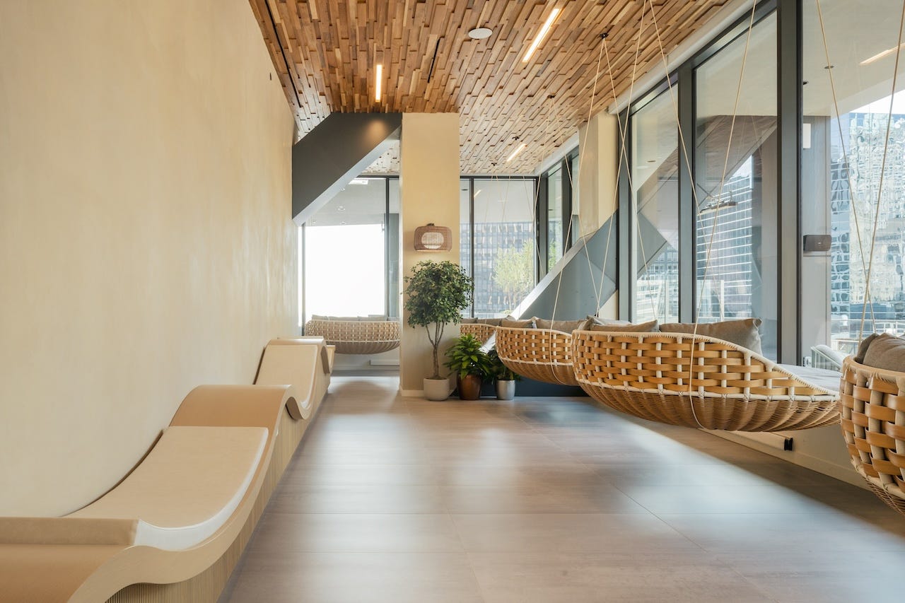 A lounge on the 25th floor of SoMA.