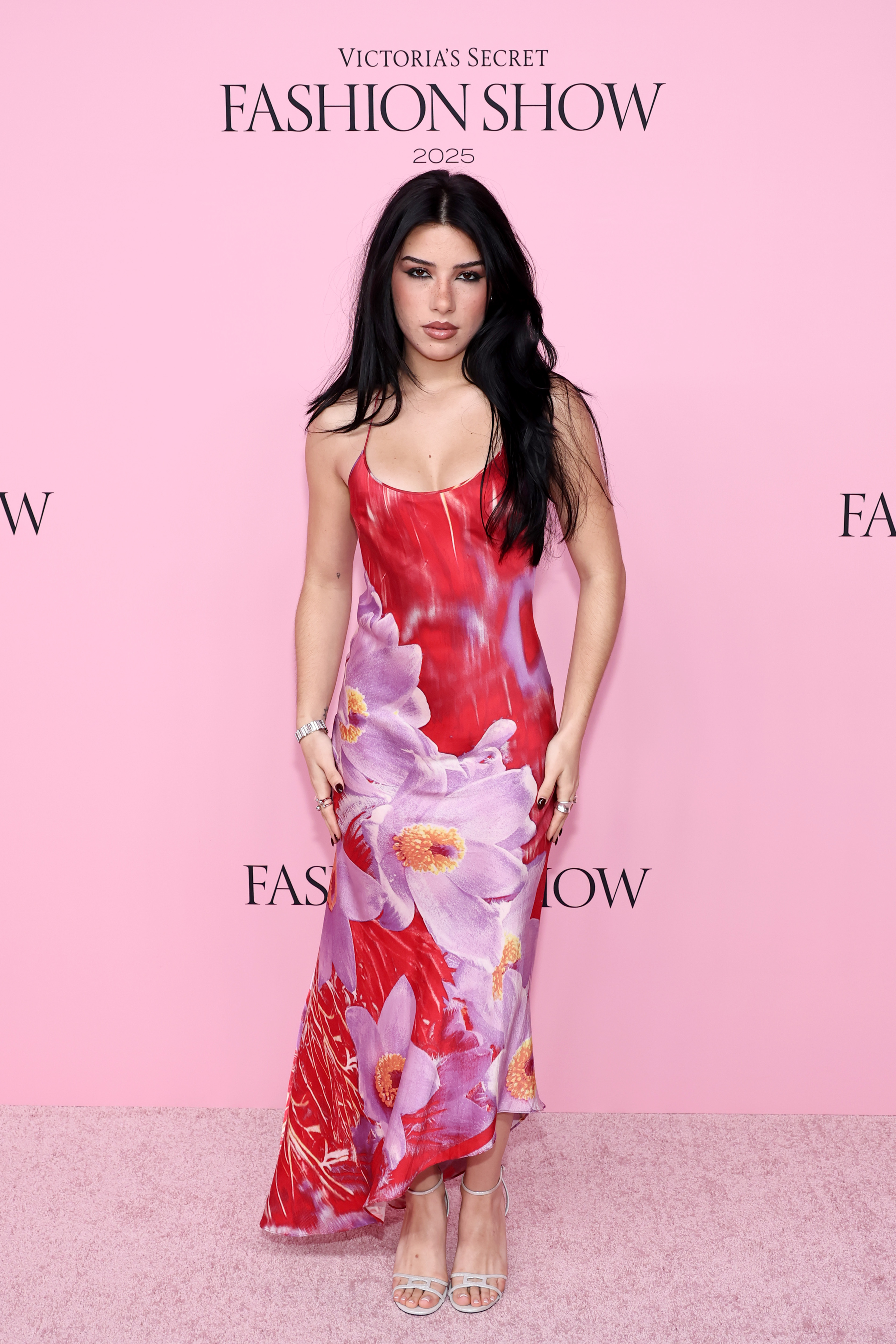 Fernanda Giménez, Victoria's Secret Fashion Show 2025 red carpet