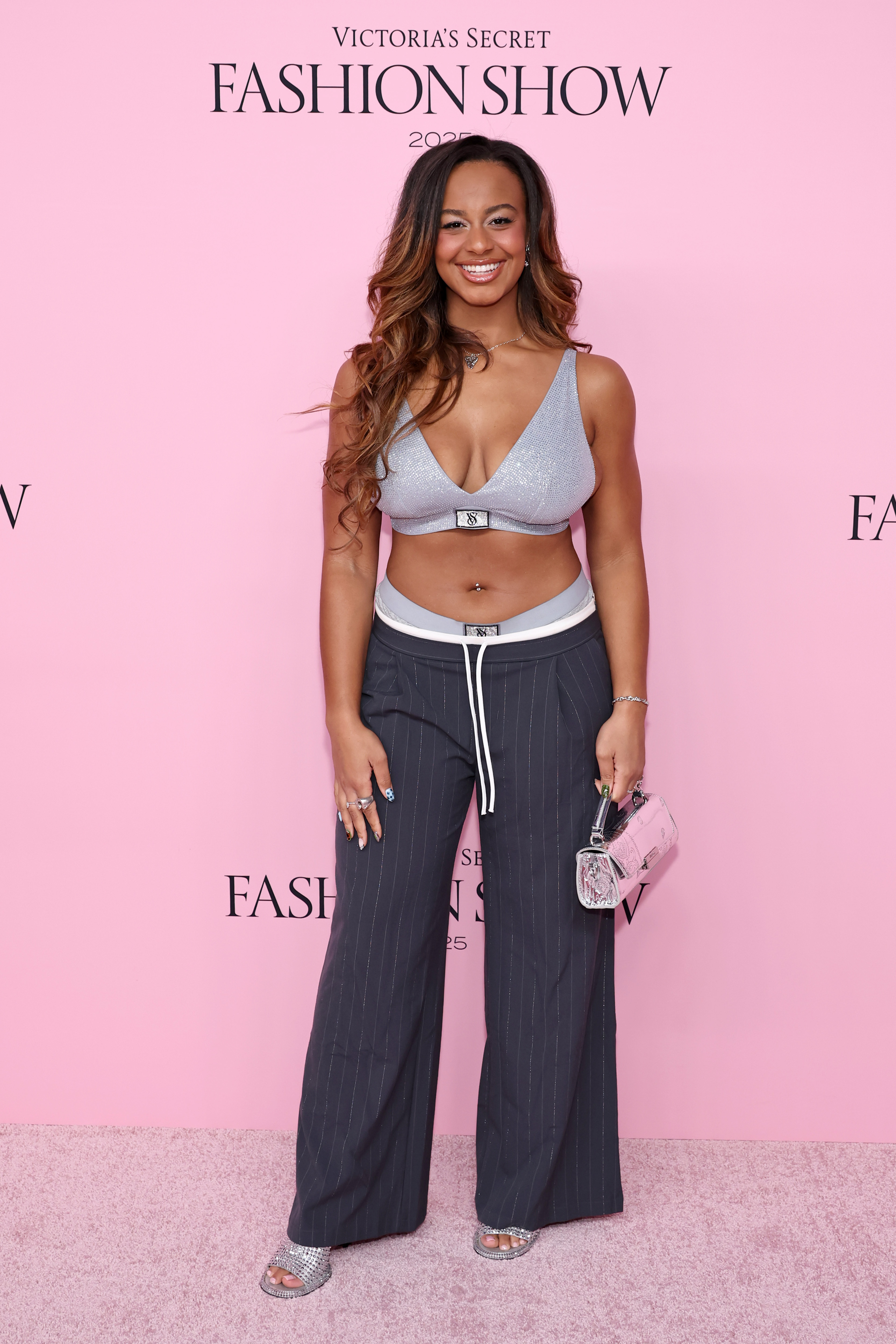 Nia Sioux, Victoria's Secret Fashion Show 2025 red carpet