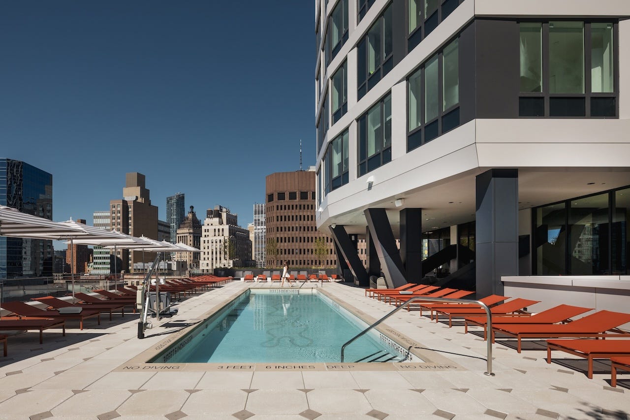 The 25th-floor outdoor pool at SoMA.