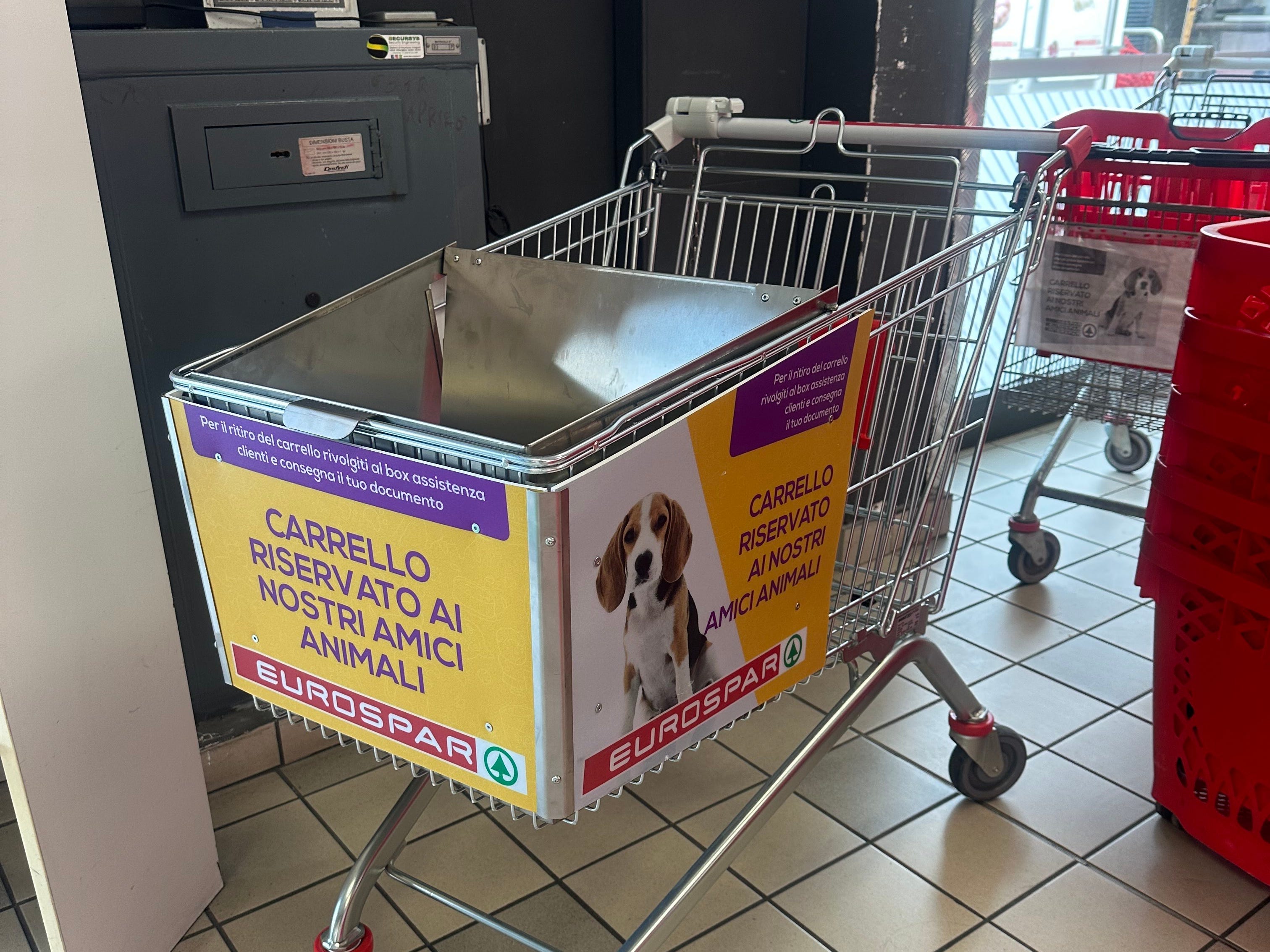An Italian grocery cart with a compartment for a shopper's dog.