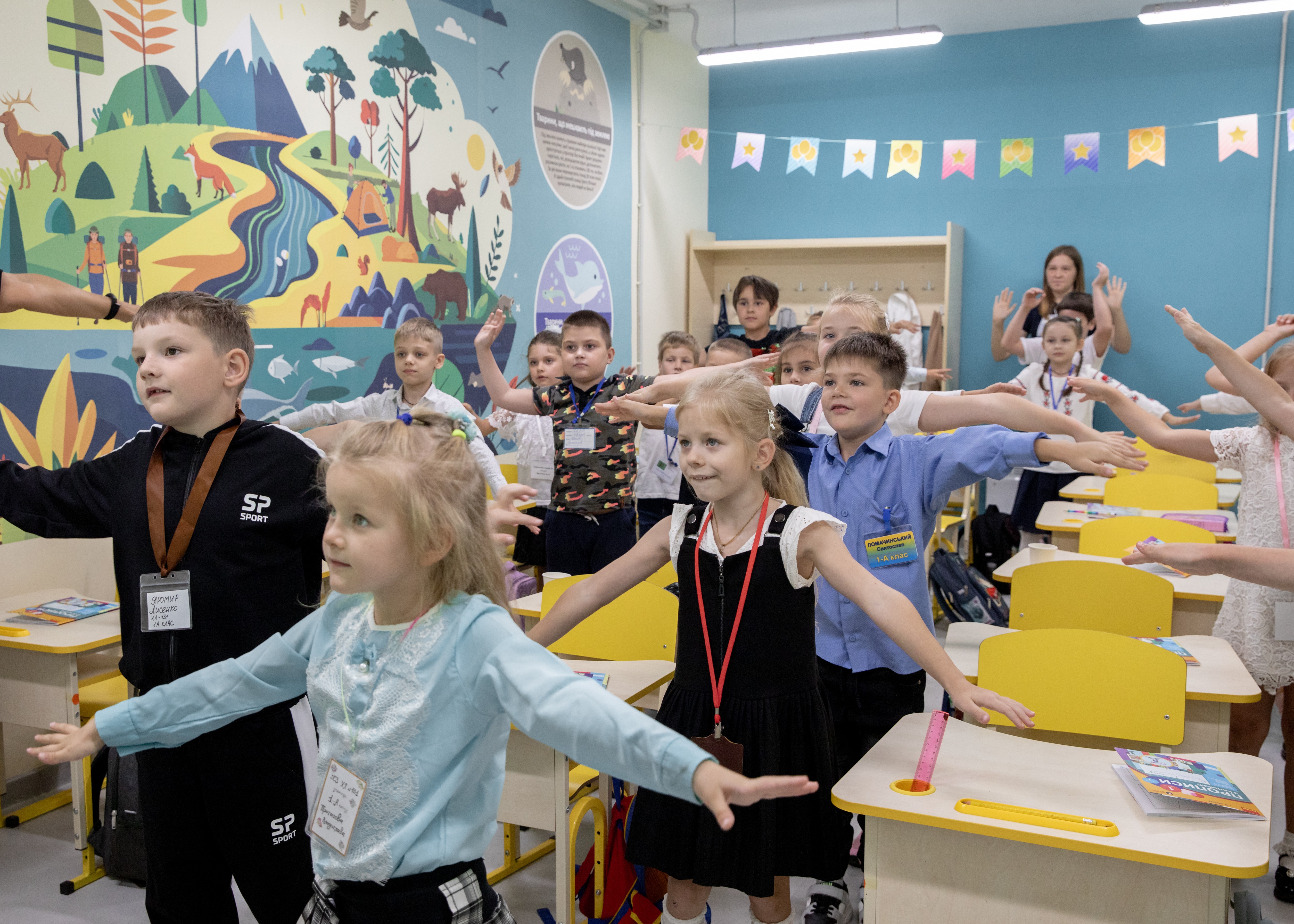 Picture of kids in an underground school number 105 in the city of Kharkiv.