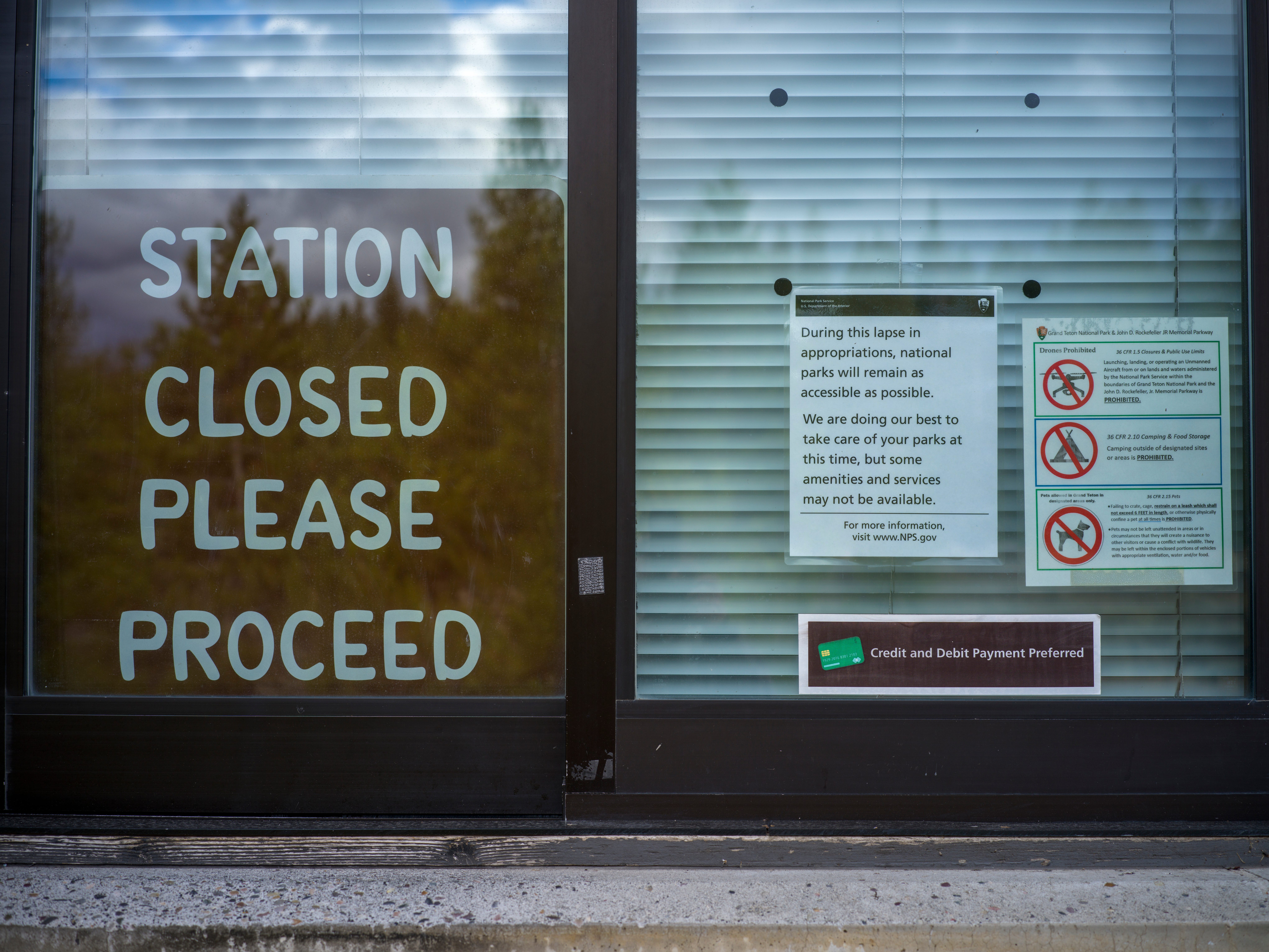 Grand Teton National Park visitor center closed during government shutdown