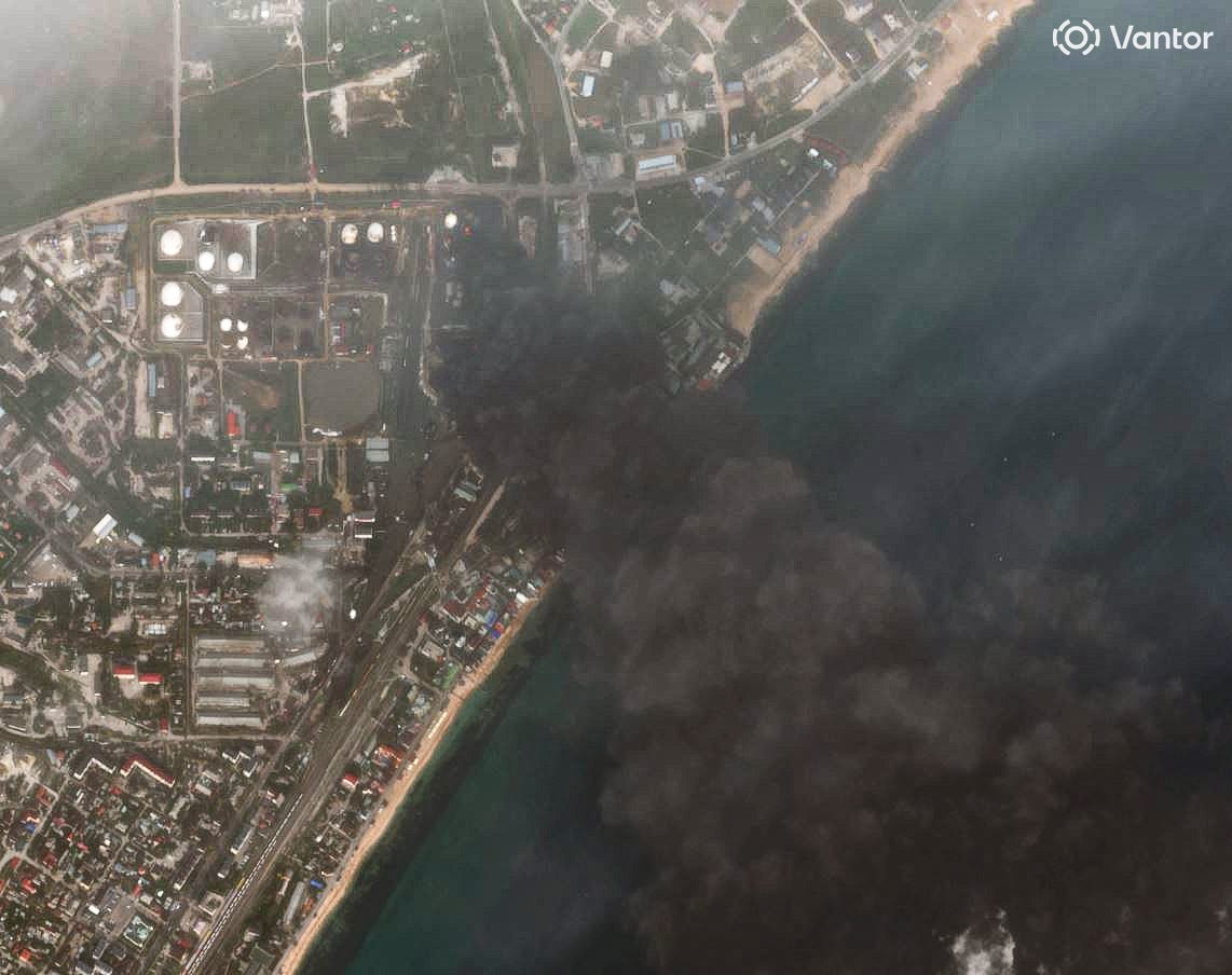 An image of the Feodosia oil depot in October 2025.
