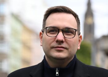 Czech foreign minister blasts election winner Babiš as Orbán’s ‘puppet’