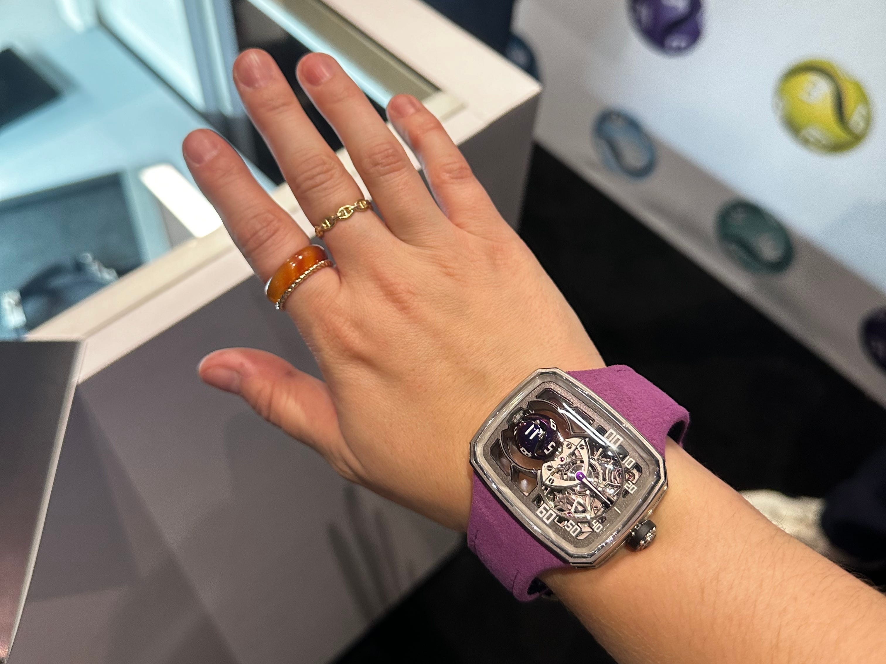 Reporter Amanda Krause tries on The Sphere Series 3 watch from Hautlence.
