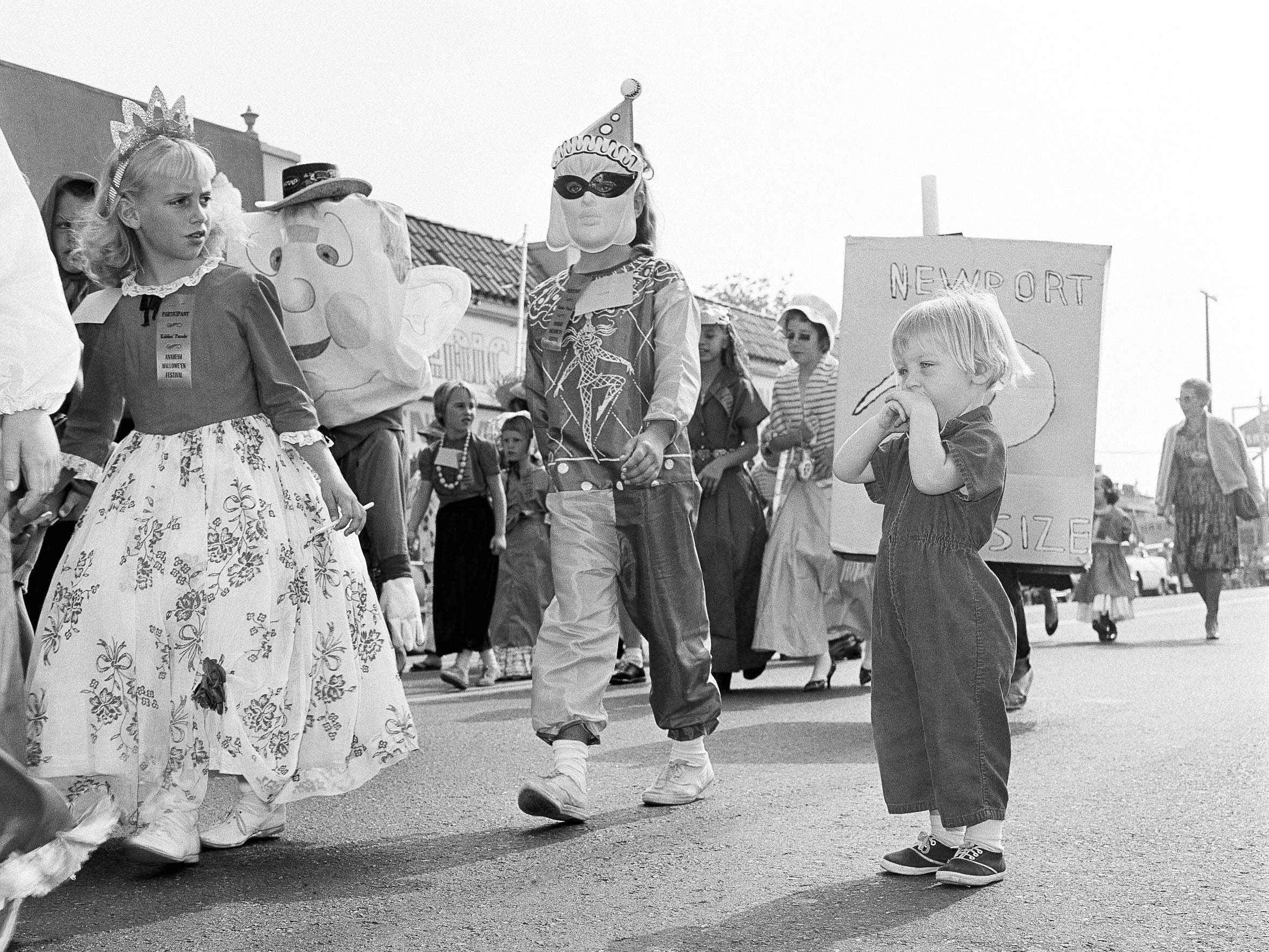 A children's costume parade in 1962.