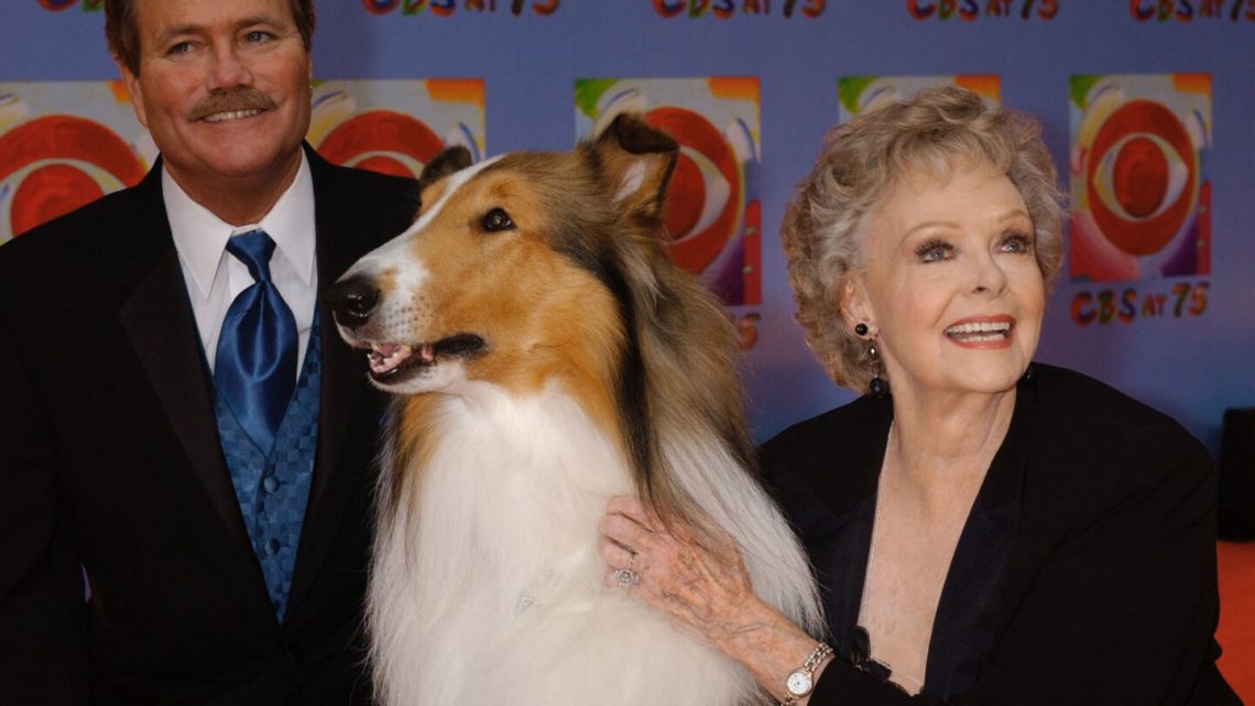 June Lockhart, beloved mother figure from ‘Lassie’ and ‘Lost In Space,’ dies at 100