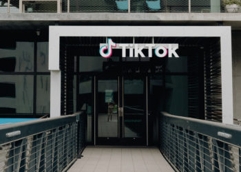 Trump and Xi Could ‘Consummate’ TikTok Deal This Week, Bessent Says
