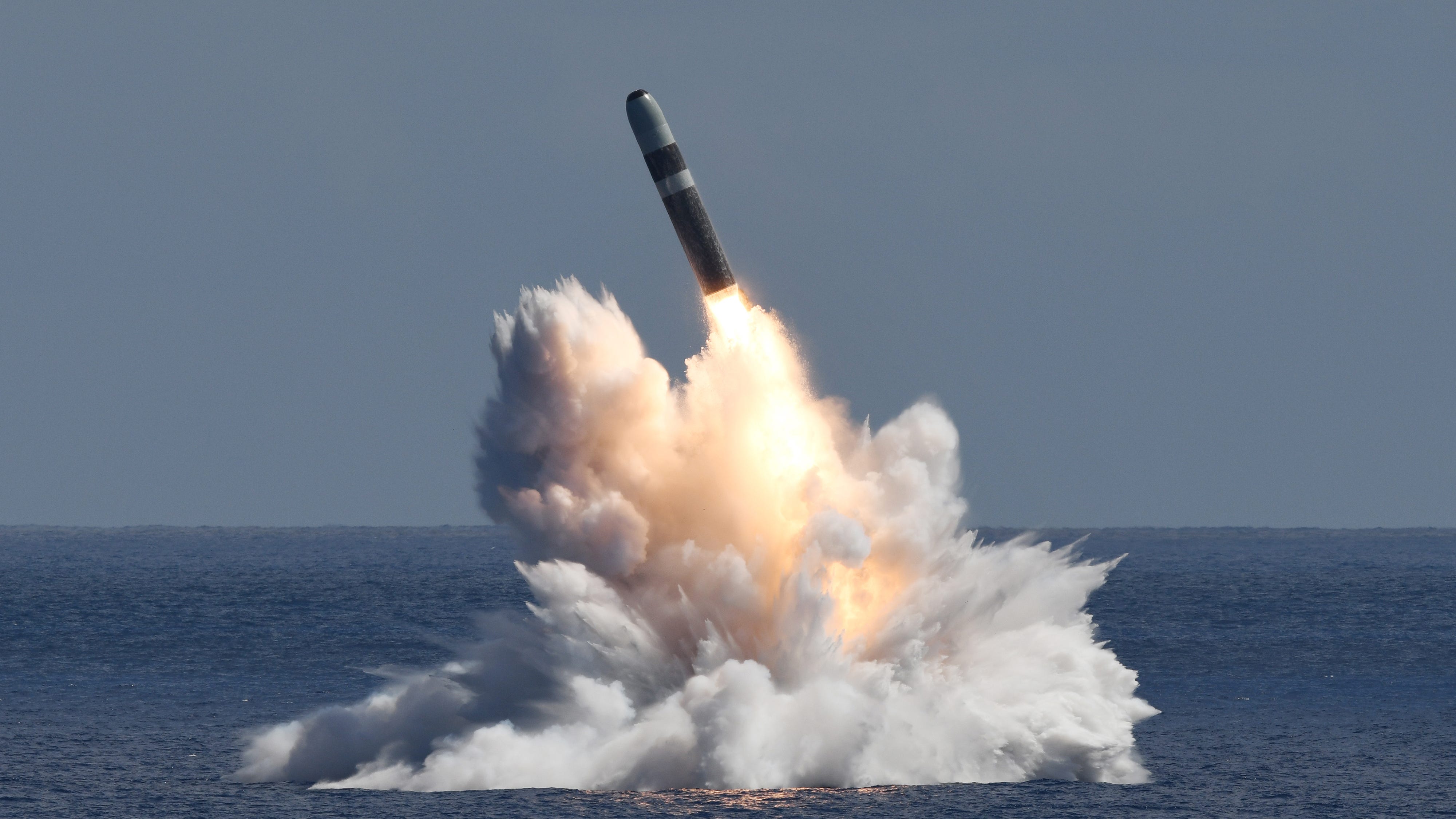An unarmed Trident II D5 Life Extension (D5LE) missile launches from an Ohio-class ballistic missile submarine (SSBN) off the coast of Florida.