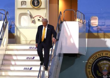 Trump, 79, Looks Frail as He Tries to Avoid a Fall on Asia Tour